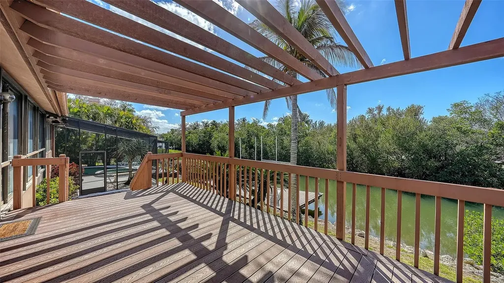 3131 Bayou Sound Longboat Key FL 34228