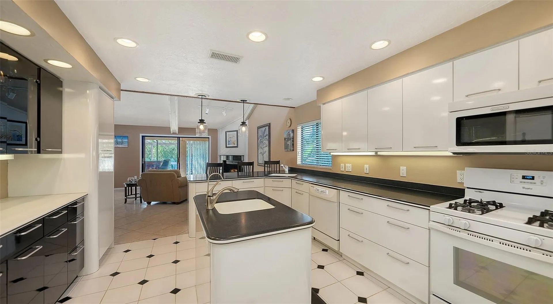 3131 Bayou Sound Longboat Key FL 34228