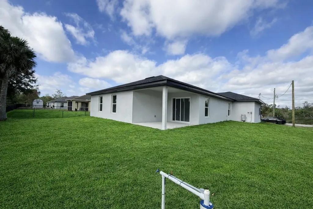 1288 Nackman Road North Port FL 34288