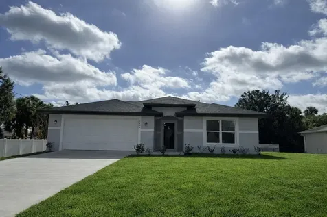 1288 Nackman Road North Port FL 34288