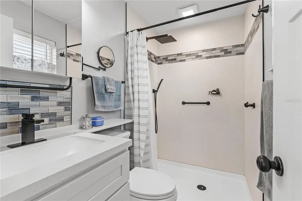 2005 Oriole Lane South Daytona FL 32119