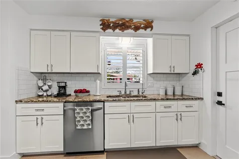 2005 Oriole Lane South Daytona FL 32119