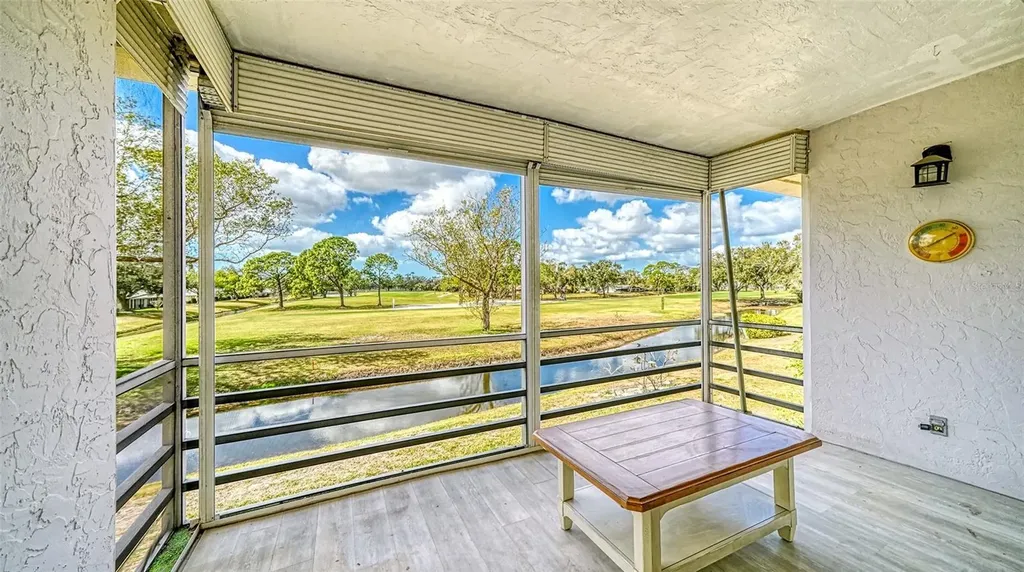 7880 Palm Aire Lane Sarasota FL 34243
