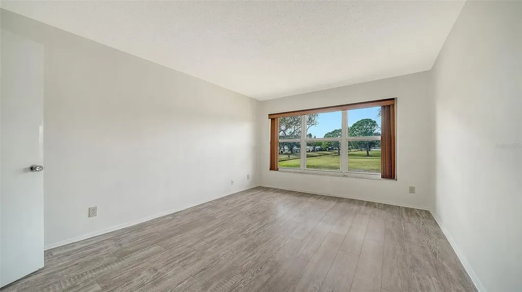 7880 Palm Aire Lane Sarasota FL 34243