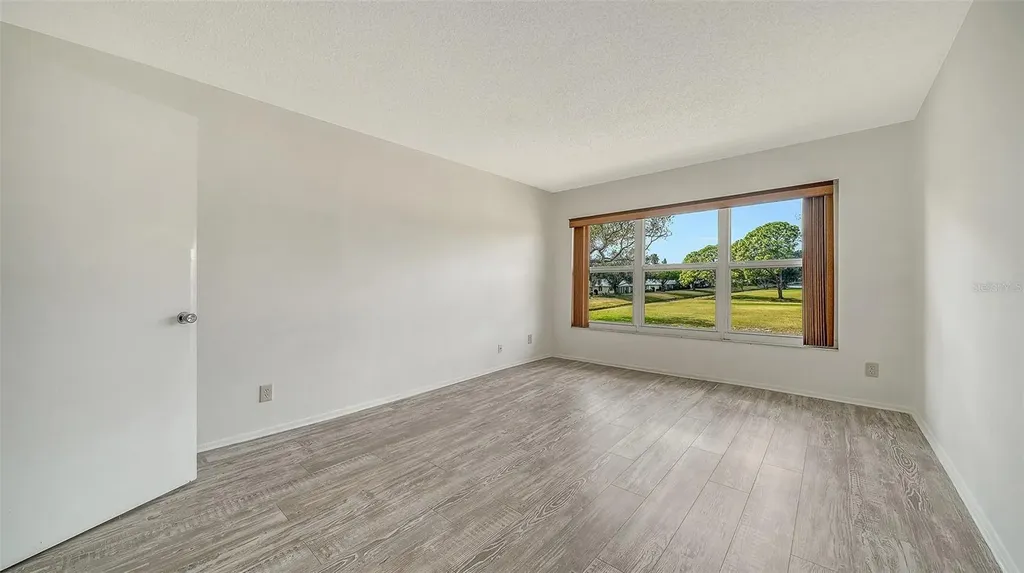 7880 Palm Aire Lane Sarasota FL 34243