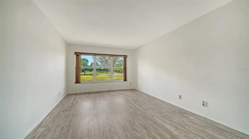 7880 Palm Aire Lane Sarasota FL 34243