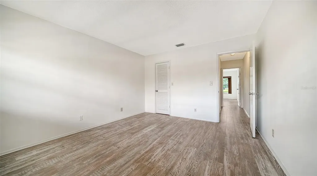 7880 Palm Aire Lane Sarasota FL 34243