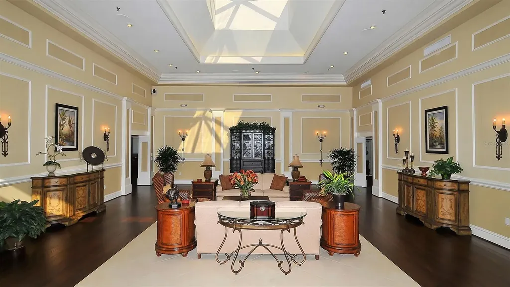 7880 Palm Aire Lane Sarasota FL 34243