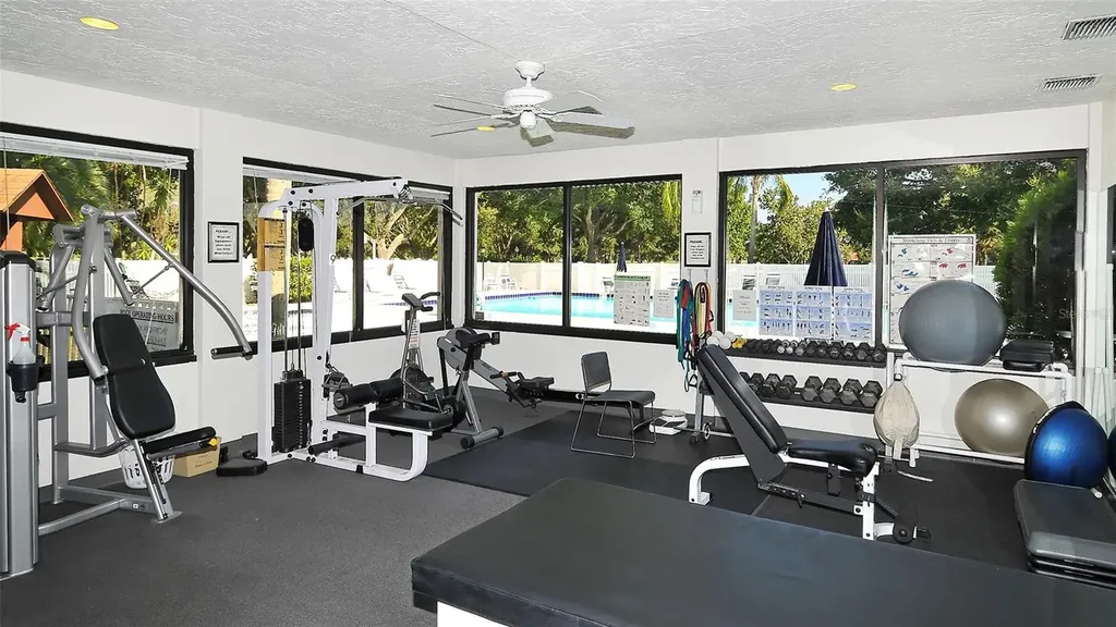 7880 Palm Aire Lane Sarasota FL 34243