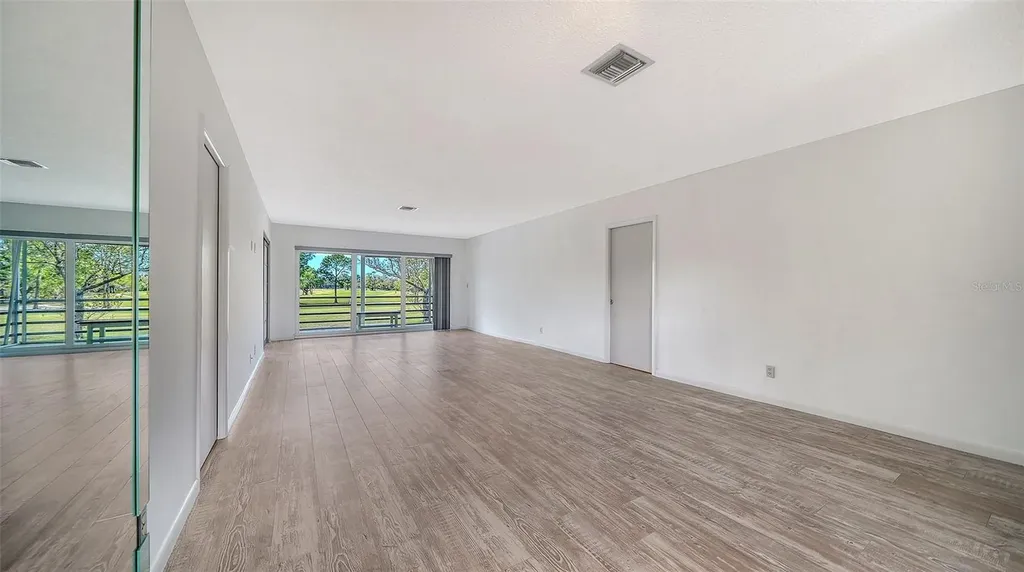 7880 Palm Aire Lane Sarasota FL 34243