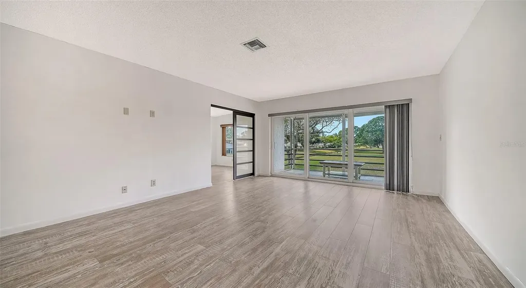 7880 Palm Aire Lane Sarasota FL 34243