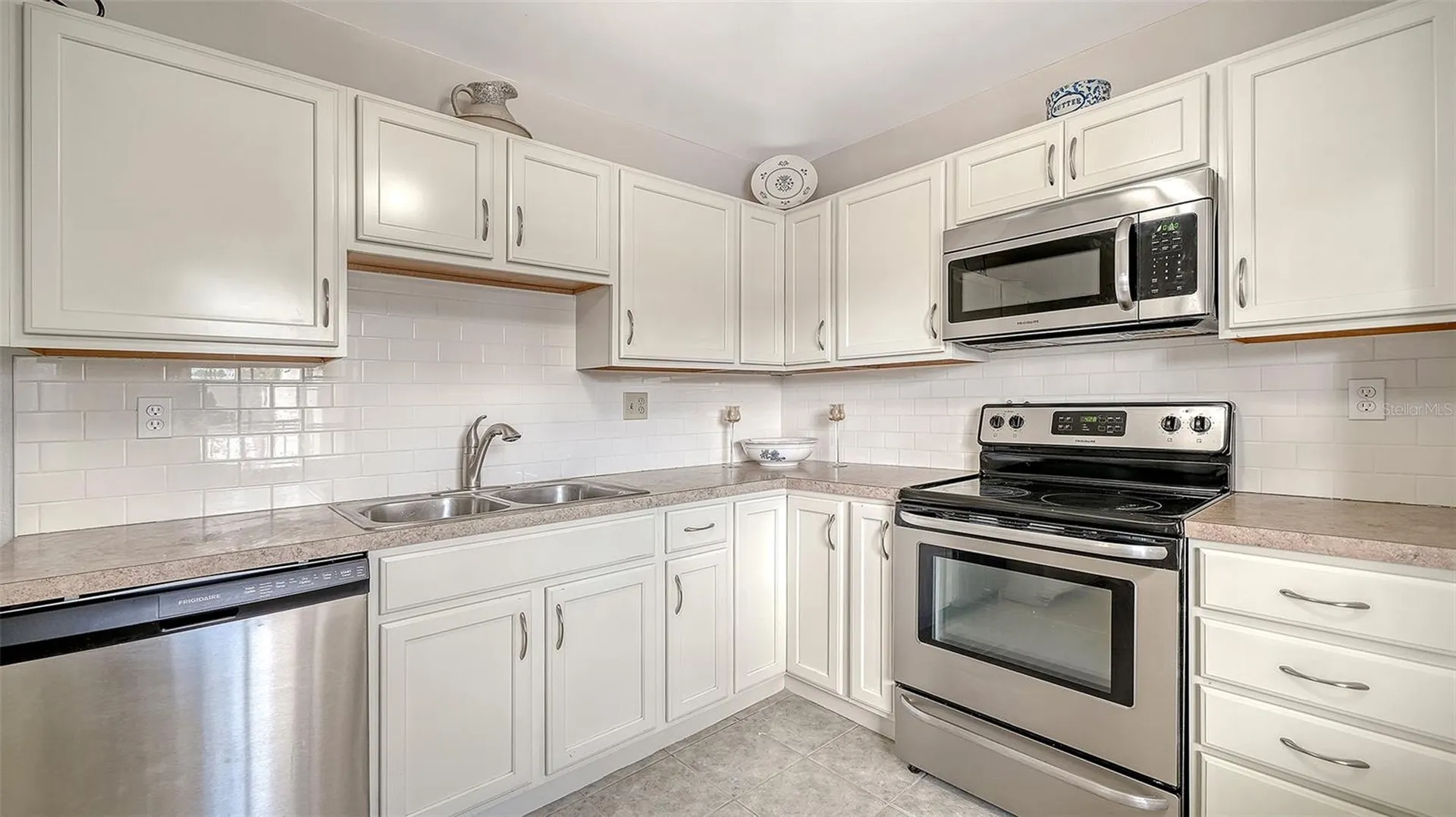 7880 Palm Aire Lane Sarasota FL 34243
