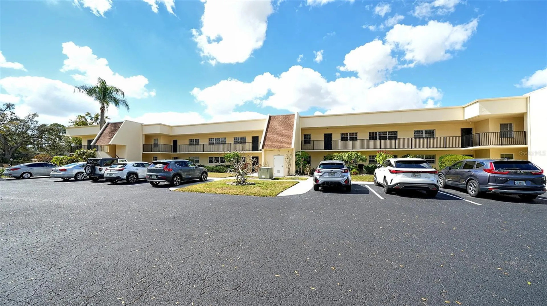 7880 Palm Aire Lane Sarasota FL 34243