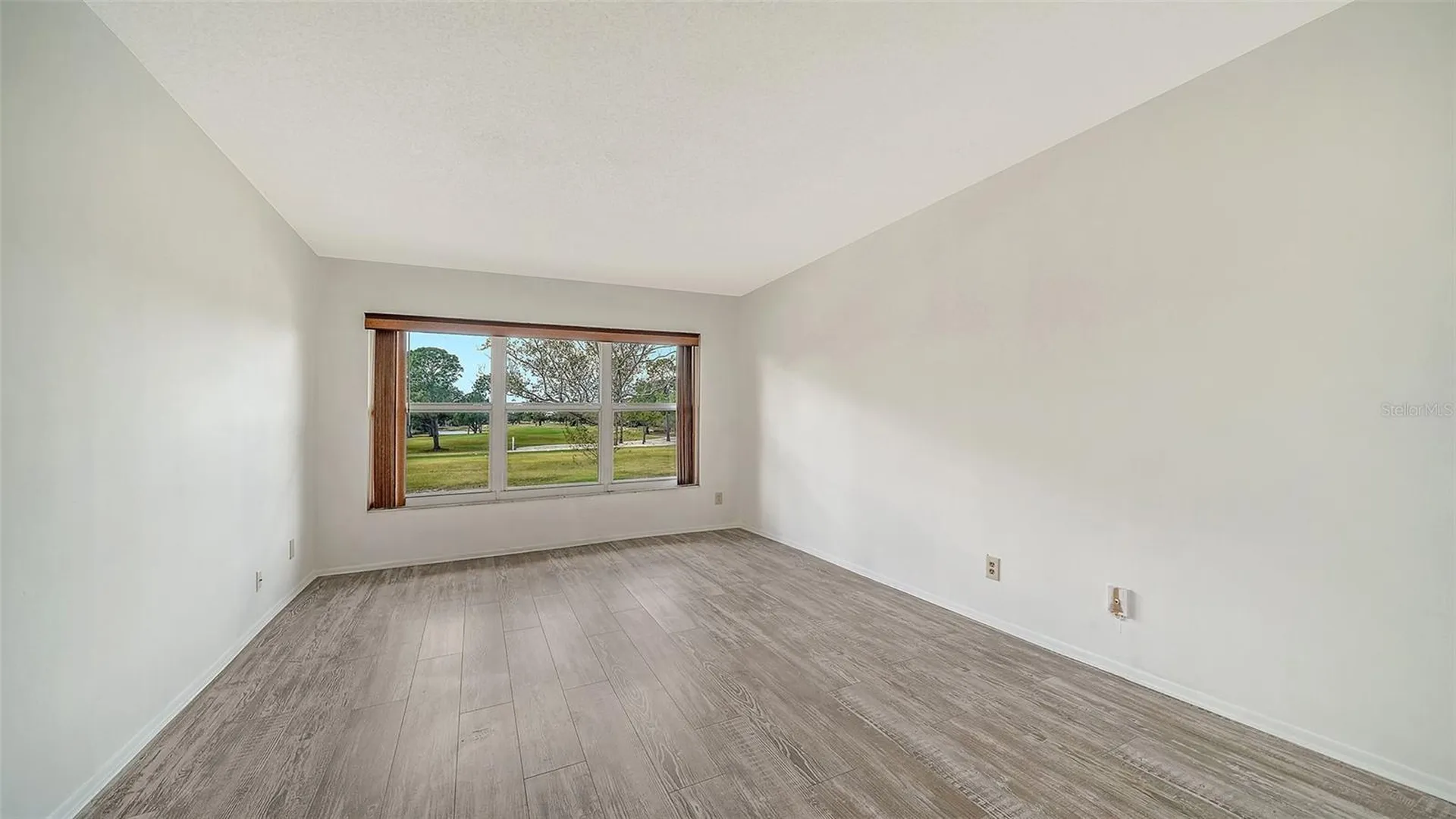 7880 Palm Aire Lane Sarasota FL 34243