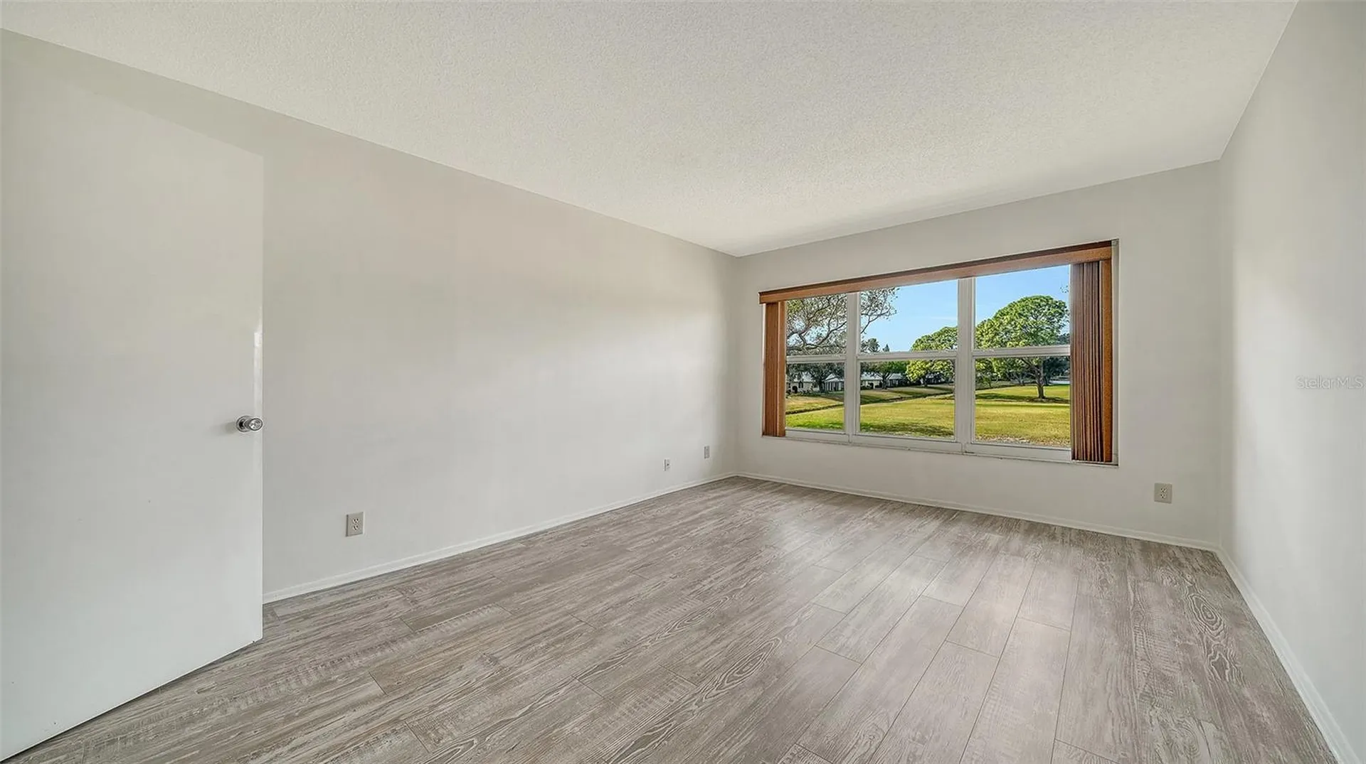 7880 Palm Aire Lane Sarasota FL 34243