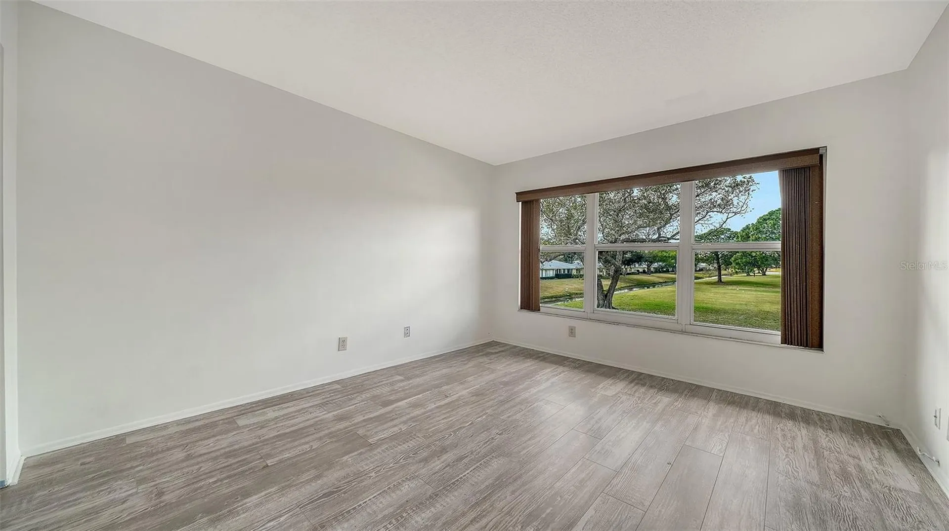 7880 Palm Aire Lane Sarasota FL 34243