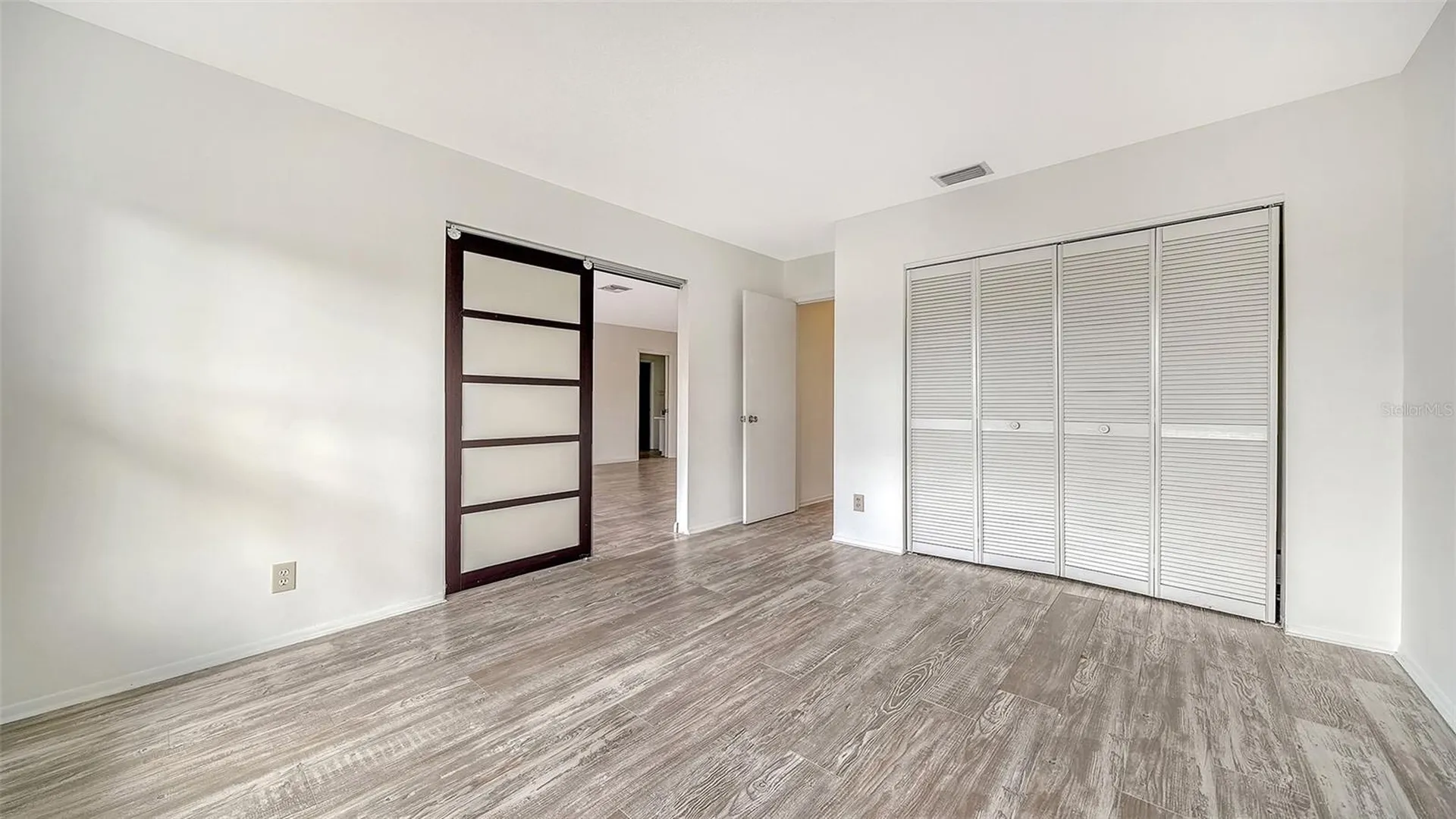 7880 Palm Aire Lane Sarasota FL 34243