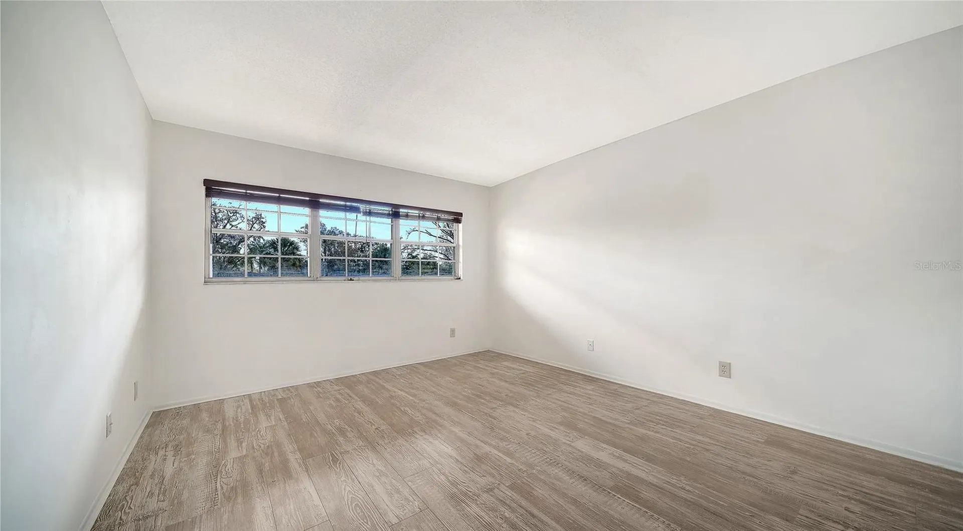 7880 Palm Aire Lane Sarasota FL 34243