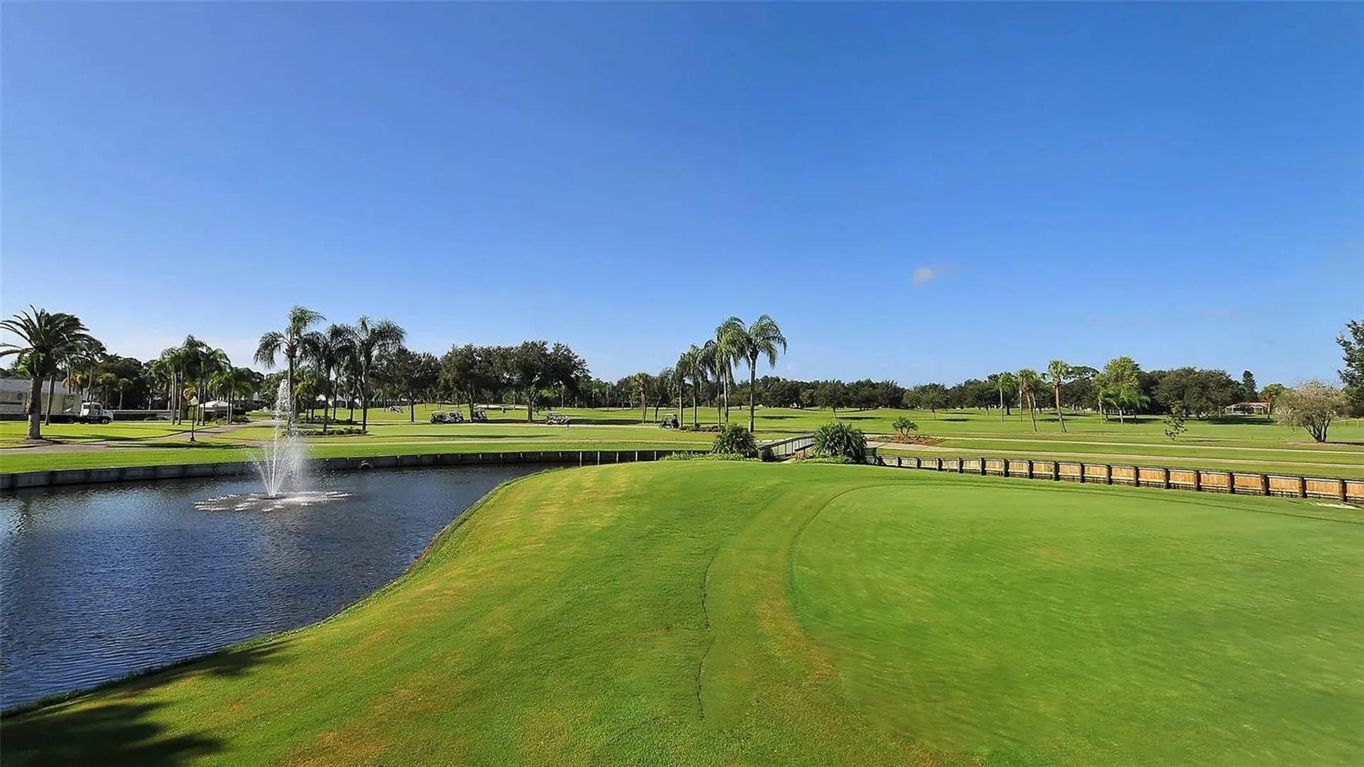 7880 Palm Aire Lane Sarasota FL 34243