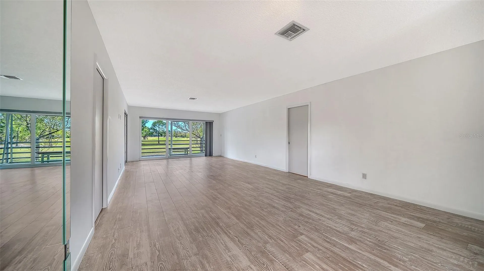 7880 Palm Aire Lane Sarasota FL 34243