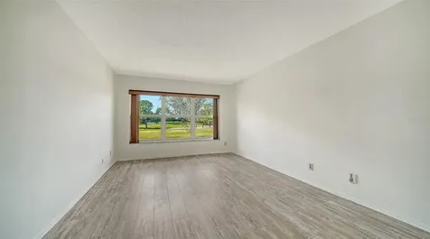 7880 Palm Aire Lane Sarasota FL 34243