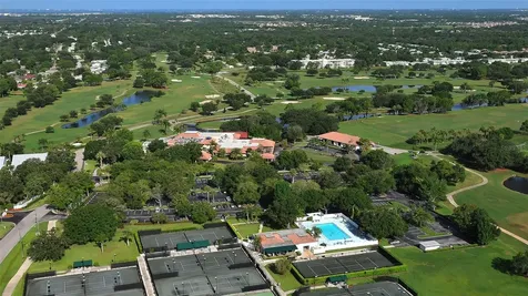 7880 Palm Aire Lane Sarasota FL 34243