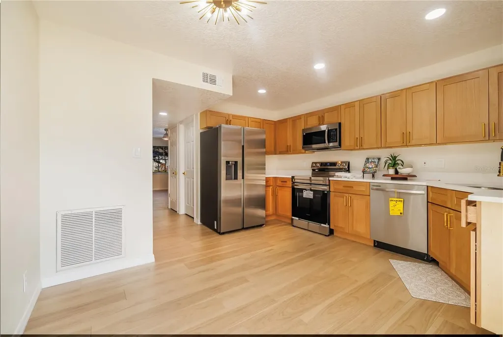 6922 Woodlake Drive Orlando FL 32810