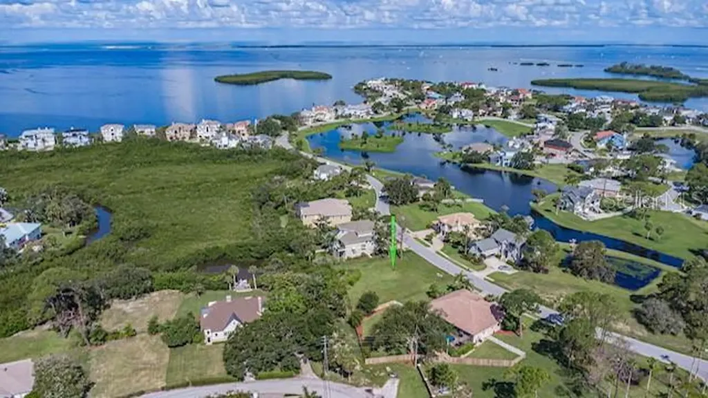 0 N Pointe Alexis Drive Tarpon Springs FL 34689