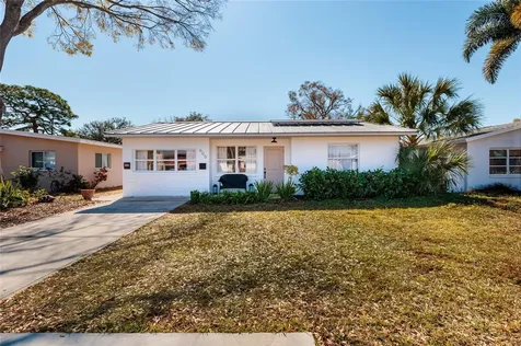 600 74th Avenue N St Petersburg FL 33702