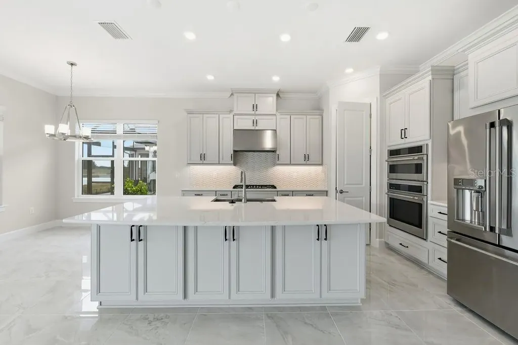 10280 Silent Night Lane Sarasota FL 34241