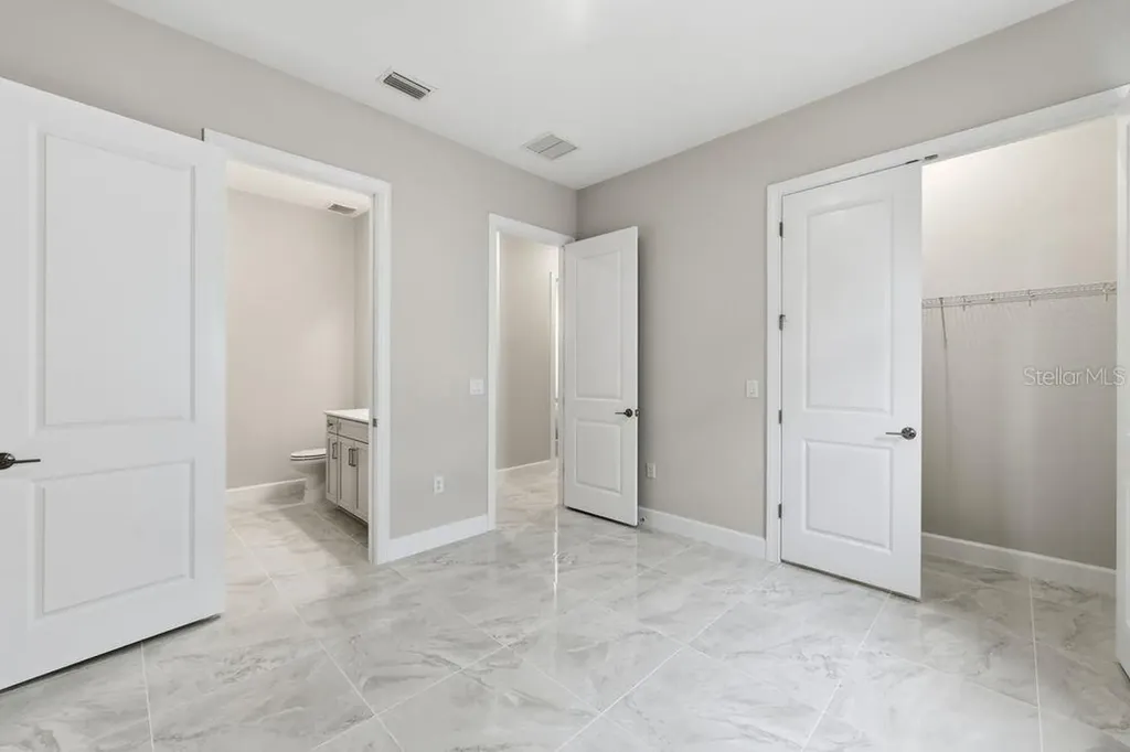 10280 Silent Night Lane Sarasota FL 34241