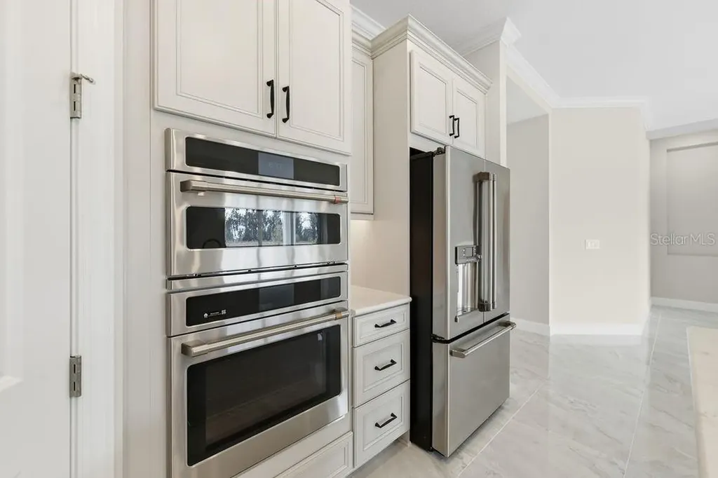 10280 Silent Night Lane Sarasota FL 34241