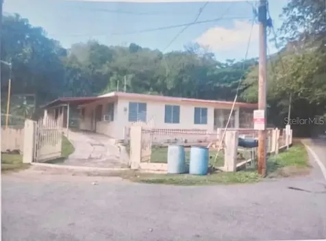 Carr. 321, Km. 1.6 Bo. Santa Rosa Lajas PR 00667