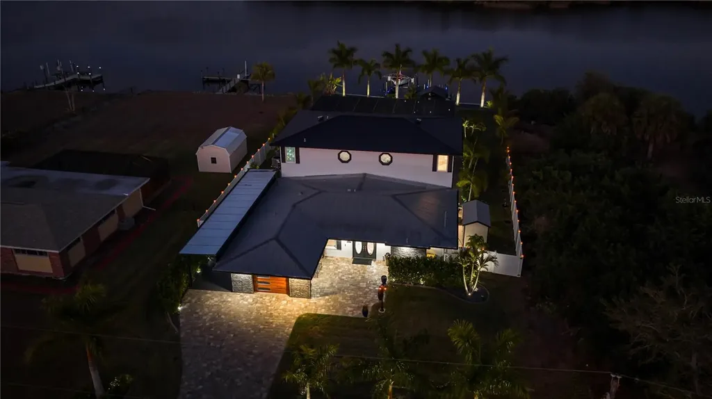 2424 Harbour Drive Punta Gorda FL 33983