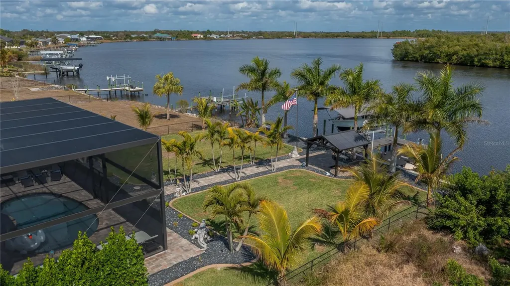 2424 Harbour Drive Punta Gorda FL 33983