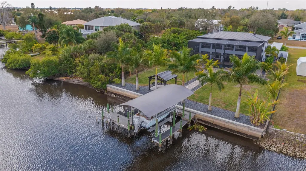 2424 Harbour Drive Punta Gorda FL 33983