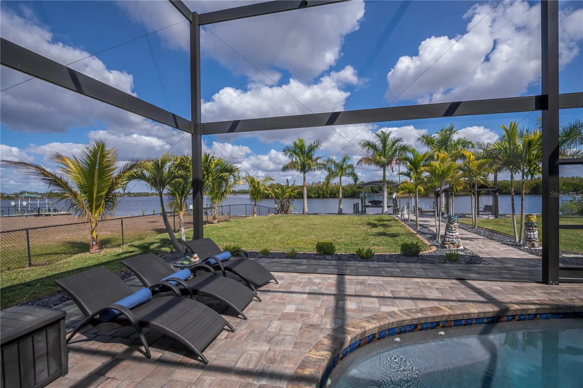 2424 Harbour Drive Punta Gorda FL 33983