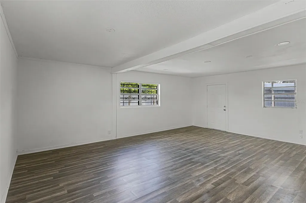 815 Papaya Drive Tampa FL 33619