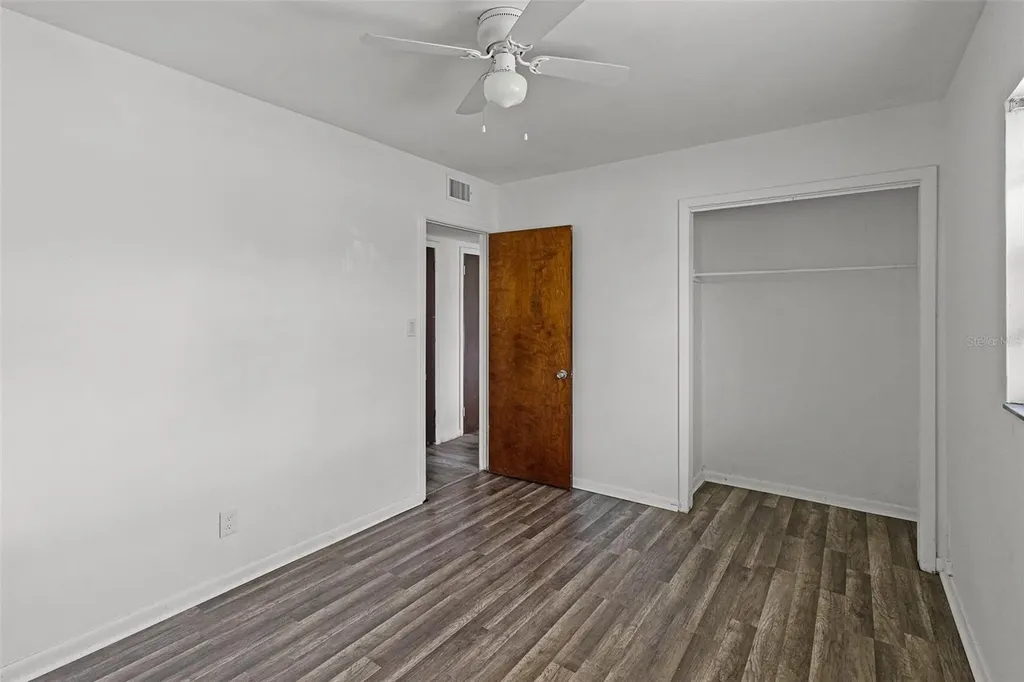 815 Papaya Drive Tampa FL 33619
