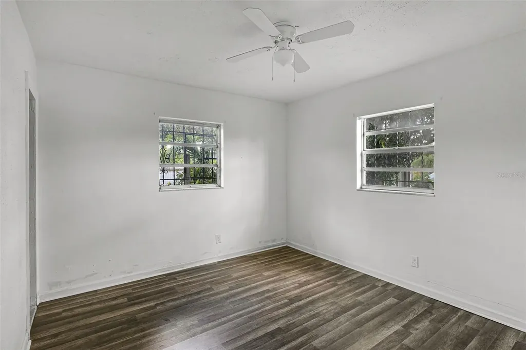 815 Papaya Drive Tampa FL 33619