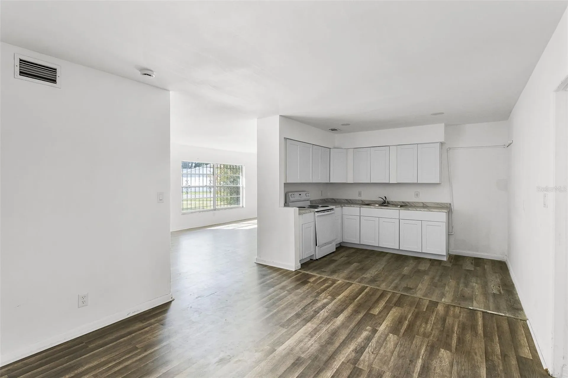 815 Papaya Drive Tampa FL 33619