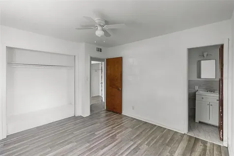 815 Papaya Drive Tampa FL 33619