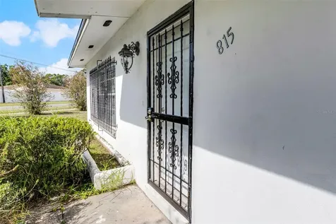 815 Papaya Drive Tampa FL 33619