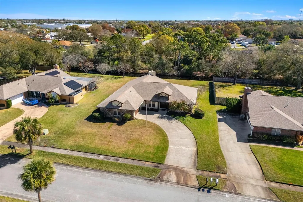 2213 Woodlawn Circle Melbourne FL 32934