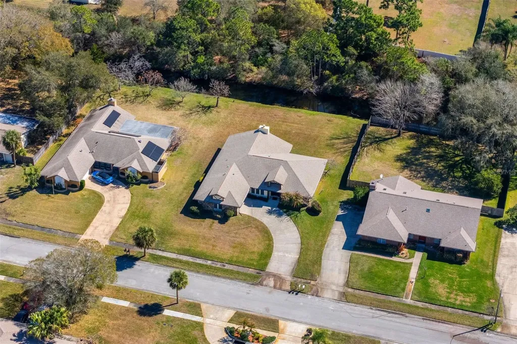 2213 Woodlawn Circle Melbourne FL 32934