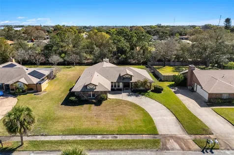 2213 Woodlawn Circle Melbourne FL 32934
