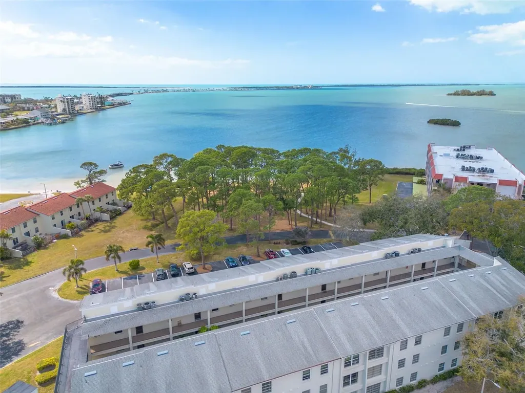 2700 Bayshore Boulevard Dunedin FL 34698
