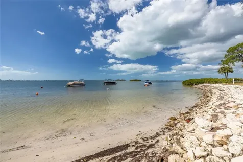 2700 Bayshore Boulevard Dunedin FL 34698