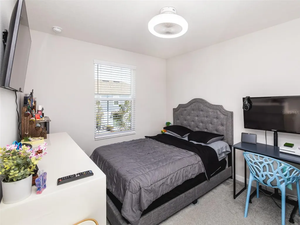 152 Cape Honeysuckle Place Sanford FL 32771