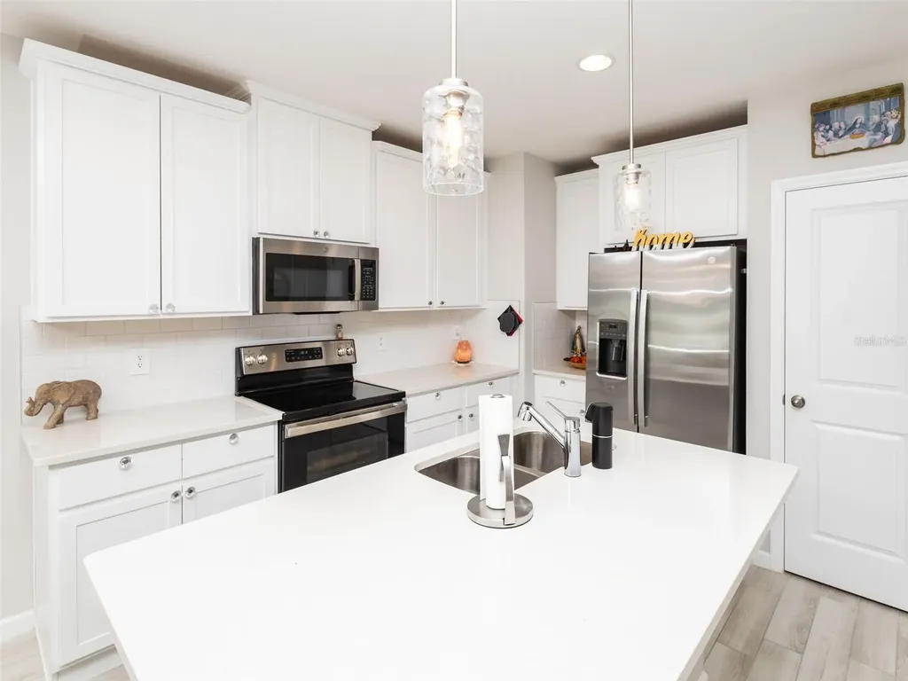 152 Cape Honeysuckle Place Sanford FL 32771